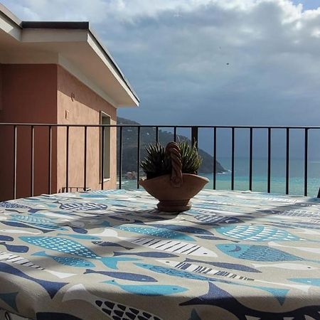Ferienwohnung Ocean View Flat With Wi-Fi, Ac And Elevator To Town Levanto Exterior foto